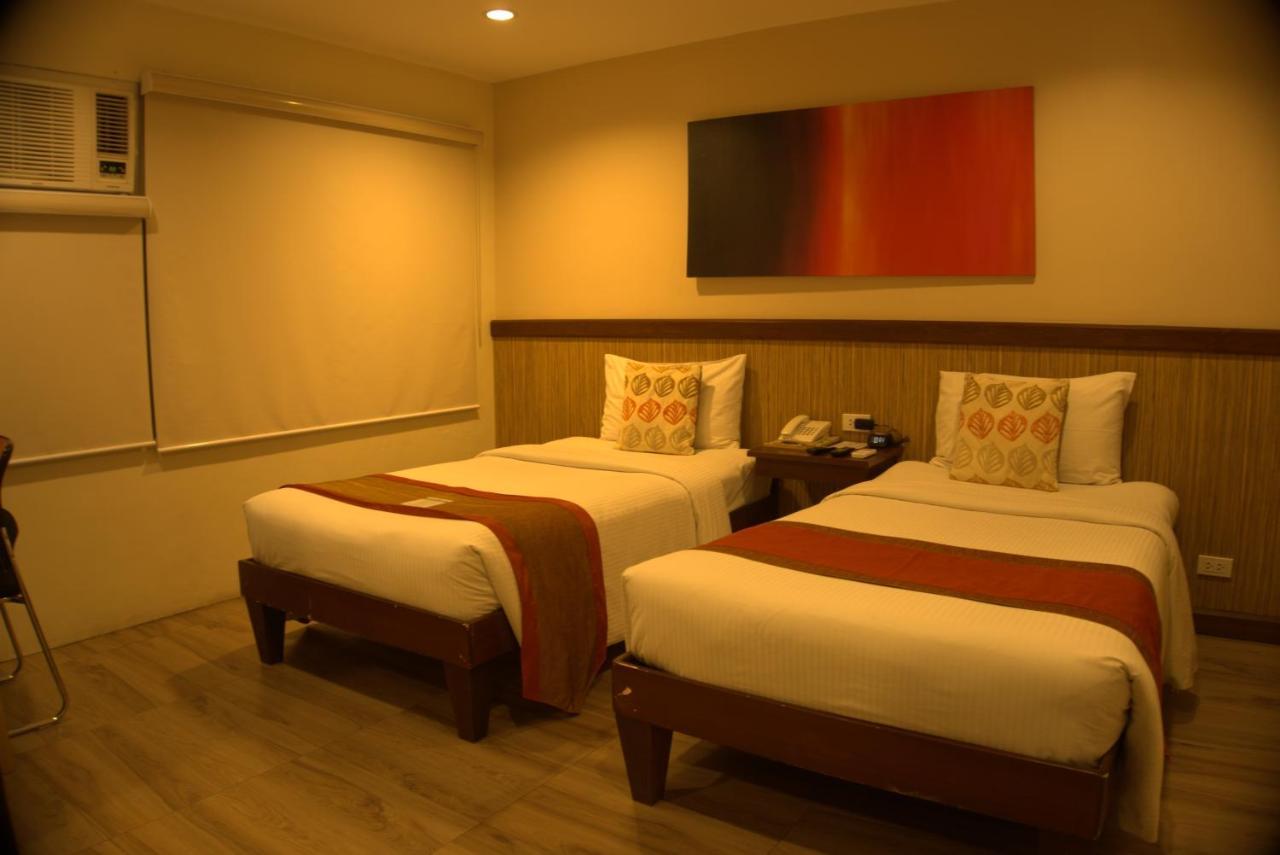 Ns Royal Hotel Cebu Exterior photo