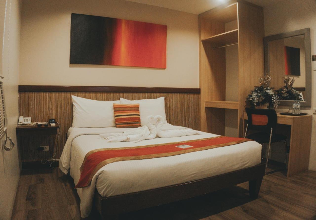Ns Royal Hotel Cebu Exterior photo